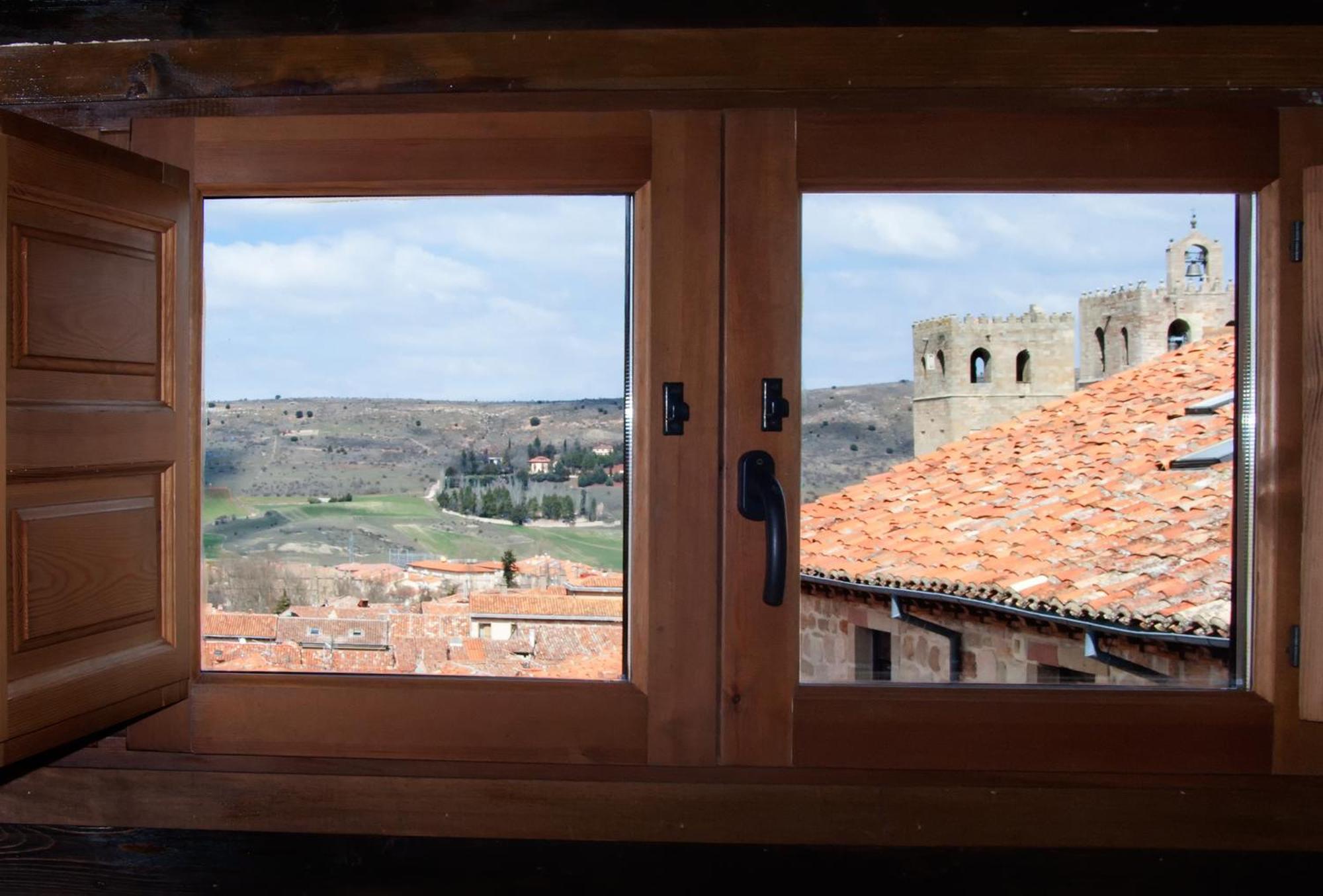 Apartamentos Top Medieval سيغوينزا المظهر الخارجي الصورة
